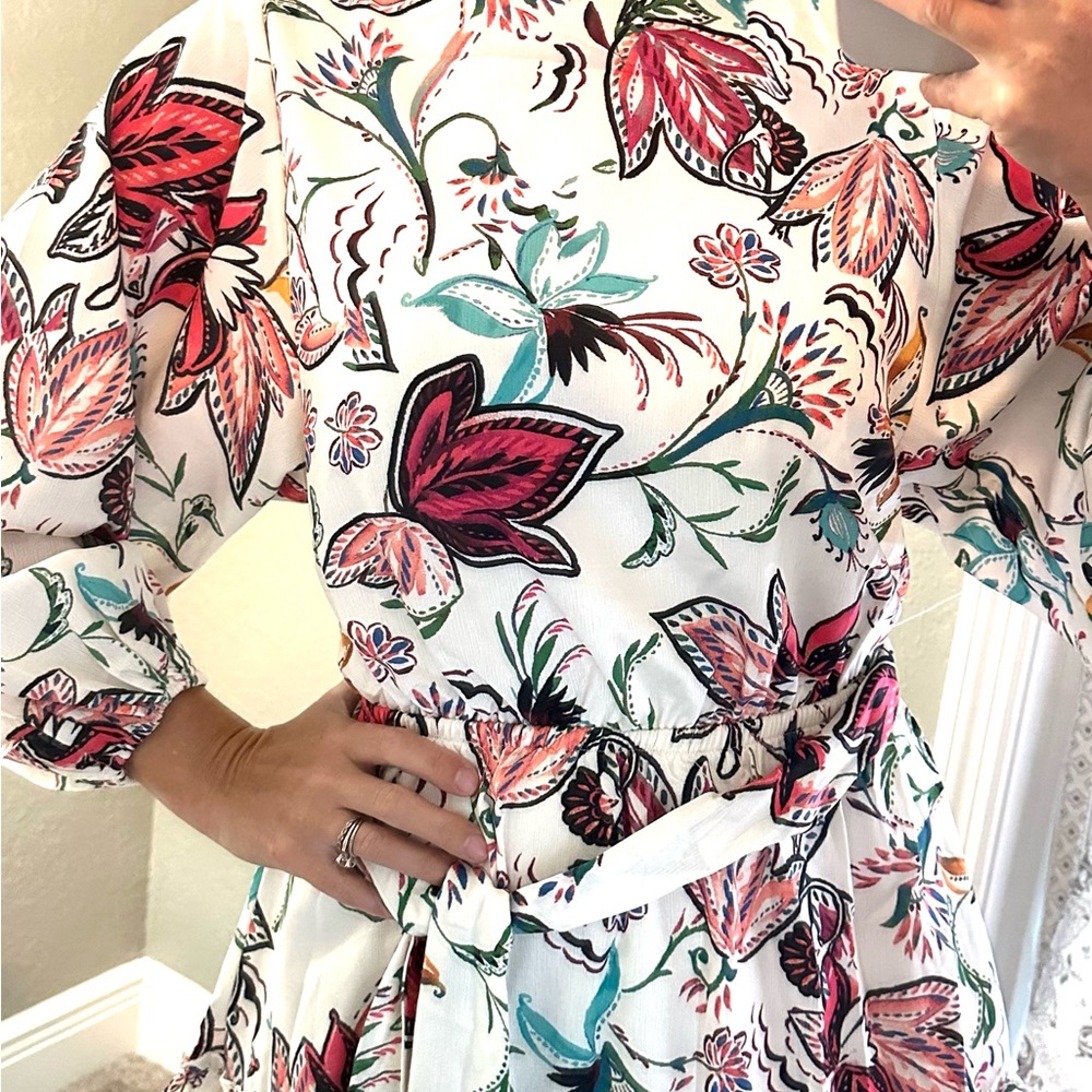 NWT Baltic Born white floral mini dress and ruffle hem w 3/4 puff sleeves - Picture 14 of 17